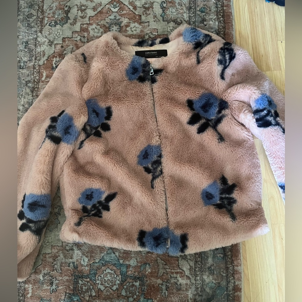 Zara outerwear fuzzy teddy floral bomber jacket Small